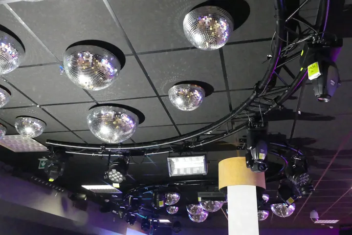 3x Showtec Moving Head Strahler Modell: Phantom Beam 20 / Phantom Beam 50